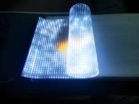 Écran LED transparent flexible P6 couleur HD pour affichage numérique en vitrine intérieure dans les centres commerciaux