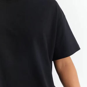 Camisetas negras de color sólido para hombre con diseño de logotipo personalizado Material de poliéster/algodón Corte regular Transpirable - Product Image 5