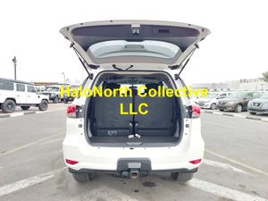 Toyota Fortuner 2019 Usada, Motor Diésel, Volante a la Derecha, Transmisión Automática, Tracción en las Cuatro Ruedas, SUV Ejecutivo, Todoterreno, Lujosa, Económica - Product Image 5