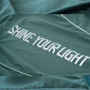 Chaqueta Cortavientos Deportiva de Alta Calidad para Hombre, Diseño Informal Transpirable e Impermeable con Cuello Alto y Cierre de Cremallera - Product Image 5