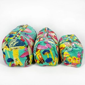 Ensemble de 3 trousses à fermeture éclair matelassées colorées - Imprimé champignon bohème vintage - Grandes trousses de rangement pour cosmétiques de voyage - Résistantes à l'eau et durables - Product Image 4