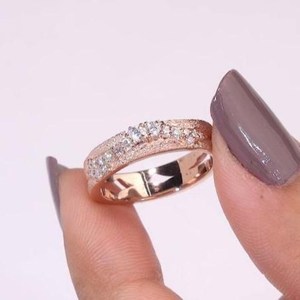 Anillo de compromiso con diamante de laboratorio, oro rosa de 14K, acabado cepillado con rodio, diamante de laboratorio tallado, para aniversario, boda, regalo para enamorados - Product Image 3