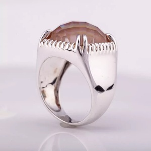 แหวนมุกแท้สำหรับผู้ชาย925เงินดีไซน์ใหม่2023จากผู้ผลิตประเทศไทย - Product Image 4