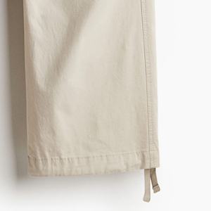 Vente en gros de pantalons cargo décontractés en toile pour hommes, coupe ample, taille moyenne, motif droit de haute qualité, légers - Product Image 4