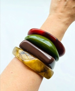 Stylish Classic Resin <b>Bangles</b> for Women Polished Texture Custom Colors-<b>Fashion</b> Accessory for Everyday Use Business Gifts - Product Image 3