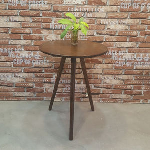 BCFBC17-Mesa de Café Pequeña de Madera de Caucho Hecha a Mano con 3 Patas - Product Image 1
