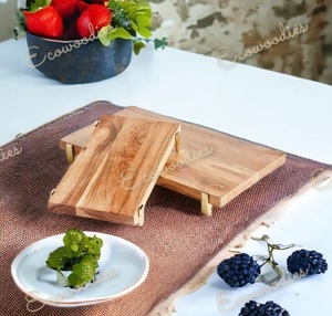 Plato de servicio elevado de madera de bambú seguro para alimentos para Antipasti Tapas Entrantes y postres Pedestal de madera Bandeja de servicio Soporte de alimentos - Product Image 4