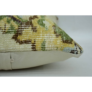 Luxe Vintage Floral Tissé Patchwork 16x16 Beige Laine Kantha Oreiller Cosy Artistique Décor À La Maison pour Coussins Décoratifs - Product Image 4