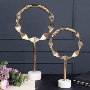 Luxury <b>Sculpture</b> Decor Metal <b>Gold</b> Color <b>Sculptures</b> at Cheap & Best Price Contemporary Metal Indian Handicrafts Decorative - Product Image 1