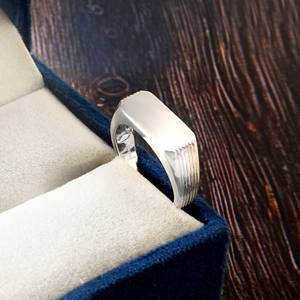 Anillo de sello clásico de plata de ley 925 con base sólida - Product Image 4