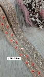 Cordones florales bordados con clase exclusivos hechos a medida en 2 pulgadas de ancho en tres opciones de color para prendas y para reventa. - Product Image 2