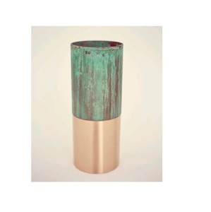 Vase unique en métal fait à la main parfait pour une utilisation intérieure ou extérieure dans les patios et les jardins disponibles en vrac quantité à vendre - Product Image 2