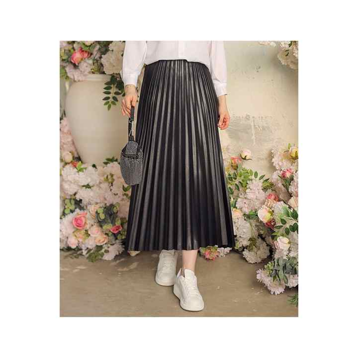 Leather Look Pleated Skirt