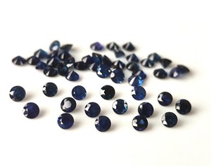 Saphir bleu naturel 1mm-5mm rond brillant coupe de haute qualité pierres précieuses en vrac pour la fabrication de bijoux - Product Image 4