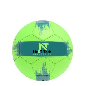 Ballon de football d'entraînement Next Tech Industries en matériau PU pour l'entraînement avec design personnalisé et logo personnalisé - Product Image 1