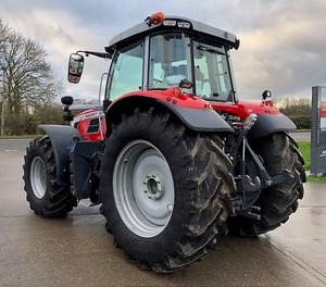 Tractor Agrícola Massey Ferguson 7S.180 Premium de 180 HP Usado en Buen Estado a Precio Económico para Exportación - Product Image 3