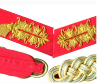 Fabricant de reproductions classiques d'uniformes, 100% fil et laine, colliers, écussons et badges entièrement personnalisés
