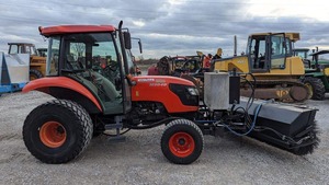 For M6040 Wheel Tractor 60HP High Efficiency Agricultural Use Certified with for Engine 2000kg Capacity - Product Image 2