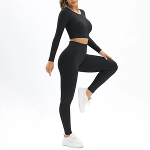 Women's Plaid 2-Piece <b>Long</b> <b>Sleeve</b> Yoga & Fitness Tracksuit High Stretch Plus Size Workout <b>Set</b> for Winter MOQ 5pcs - Product Image 2