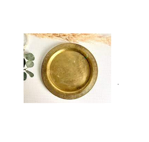 Assiette de chargeur en laiton vaisselle assiette de chargeur de service alimentaire arrondie assiette de chargeur décorative en laiton à vendre produit - Product Image 1