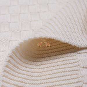 Wholesale Custom Size Luxury Warm Bed Sofa Handmade Cotton Sofa <b>Throw</b> Knitted Blanket for Winters Heavy Weight <b>Throw</b> for Couch - Product Image 2