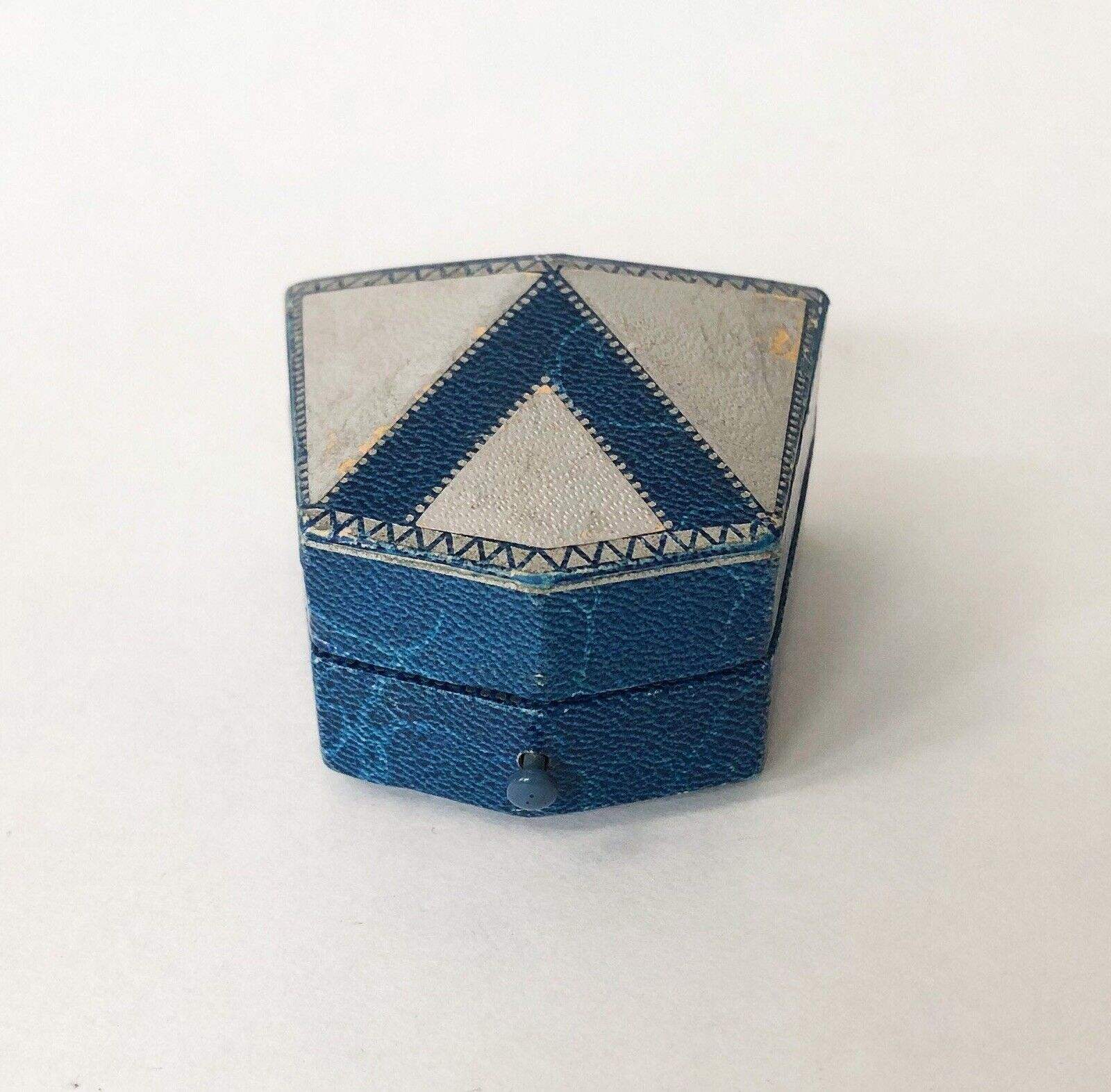 สีน้ำเงิน