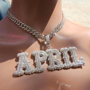 Nouveauté Collier avec pendentif personnalisé en argent 925 plaqué or avec diamant moissanite taille baguette VVS pour homme à bas prix - Product Image 1