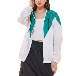 2025 Unisex, venta al por mayor, chaqueta cortavientos impermeable para senderismo, montañismo, con capucha, chaqueta cortavientos teñida Lisa para mujer - Product Image 4