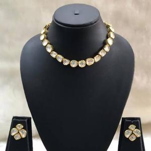 Hermoso Conjunto de Joyería Kundan con Collar y Aretes de Meenakari, Chapado en Oro, Conjunto de Collar Tradicional Indio para Bodas - Product Image 1