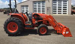 Tractor L4060HST Barato, Tractor de Ruedas 4x4 en Venta con Motor B26, Caja de Cambios, Bomba, Motor y Componentes Centrales de Rodamientos - Product Image 5