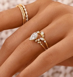 Bague de fiançailles personnalisée en forme de poire cultivée en laboratoire, perle de Moissanite, cadeau de mariage parfait pour les fêtes - Product Image 5