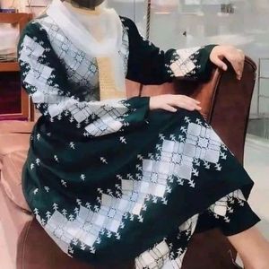 Robe traditionnelle afghane brodée pour femmes faite à la main en velours afghan Salwar fête de mariage taille personnalisée soie coton vente 117 $ - Product Image 3