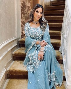Costume de fête indien et pakistanais de style traditionnel avec georgette en tissu lourd et palazzo de travail Nouvelle collection de vêtements - Product Image 2