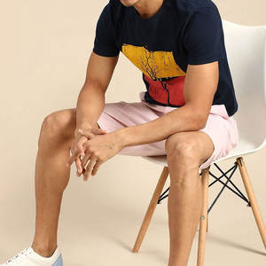 T-shirts Léger et Doux à Impression Numérique en Polyester/Coton pour Homme Nouveau Style à Motif Solide Fabriqué au Pakistan - Product Image 4