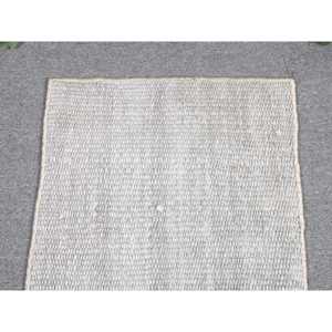 Tapis turc, petit tapis de 1,4 x 2,1 pieds, tapis gris à pois - Product Image 3