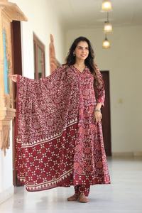 Conjunto Anarkali Tradicional de Algodón Estampado a Mano, Top hasta la Rodilla, Dupatta a Juego, Elástico y Reversible para Fiesta - Product Image 2