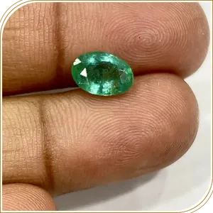 พลอยมรกตแซมเบียธรรมชาติ 1.80 กะรัต รูปทรงคุชชั่น 10x7x4 มม. ทรงรี วัสดุเพชร พร้อมใบรับรอง IGI - Product Image 1