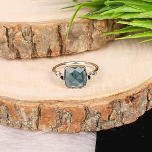 แหวนเงินสเตอร์ลิง925ลายเรขาคณิตที่สวยงามรูปไข่มอสไคยาไนต์9x9มม. ชุบโรเดียม3G ของขวัญที่ไม่ซ้ำกัน - Product Image 4