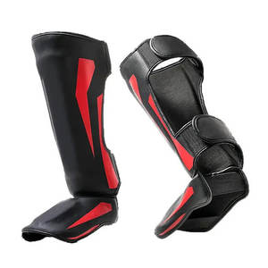 Protège-tibias de qualité supérieure avec rembourrage et coutures durables, intérieur doux et design de maintien sécurisé - Product Image 1