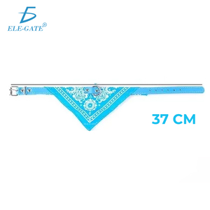 Elegante Collare Bandana per Animali Domestici in Poliestere Taglia M Regolabile con Stampa Decorativa e Sciarpa - Product Image 5