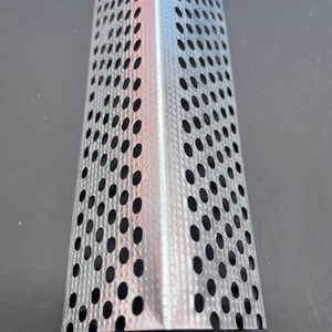 Profilés d'<span class=keywords><strong>angle</strong></span> perforés en acier galvanisé moderne, garnitures d'<span class=keywords><strong>angle</strong></span> en alliage pour la <span class=keywords><strong>protection</strong></span> des murs en plaques de plâtre et plâtrage - Product Image 4