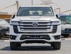 Toyota Land Cruiser 300 VXR 2026 Blanco Perla, 3.3L V6, Diésel Twin Turbo, 4x4, SUV, Volante a la Izquierda - Product Image 1
