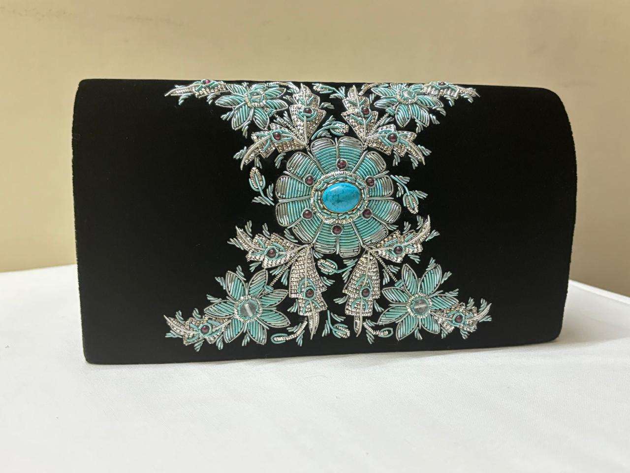 ตามที่แสดงในภาพ