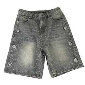 Nuevos Pantalones Cortos de Mezclilla para Hombre, Diseño Único, Estilo Urbano, con Pedrería Personalizada - Product Image 1