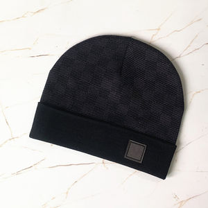 Bonnet d'hiver chaud de haute qualité avec logo personnalisé imprimé, motif de tricot, vêtements de rue avec broderie à la main pour les scènes de voyage - Product Image 2