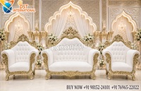 Ensemble de canapés de mariage élégant blanc et or sculpté pour scènes de réception de luxe, style royal Bollywood, ensemble de canapés en bois pour la mariée et le marié, USA