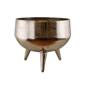 Macetas de flores de color dorado Diseño de acabado de color Decoración interior Maceta de suelo Diseño de sala de estar Macetas de metal - Product Image 3