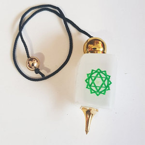 Péndulos de chakra selenita con símbolo grabado de chakra - Product Image 1