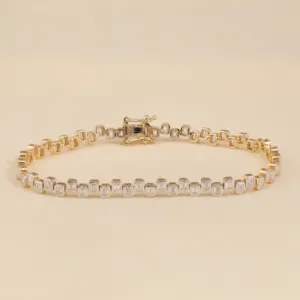 Bracelet tennis unique en diamant de laboratoire émeraude avec sertissage en bélière, argent sterling, 2,42 carats, clarté VS, bijoux de mode - Product Image 6