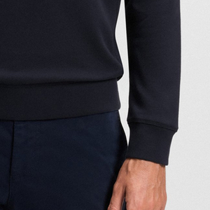 เสื้อสเวตเชิ้ตผู้ชายสำหรับผู้ซื้อขายส่งจำนวนมาก ดีไซน์ทรงหลวม สวมใส่สบาย ดีไซน์คอตั้ง แขนยาว พร้อมโลโก้แบบกำหนดเอง - Product Image 4